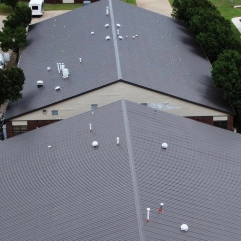 Metal roofing contractors Topeka, KS_Howser Roofing